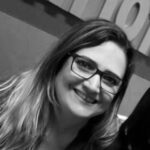 “ Aqui eu dei meu primeiro passo para o digital, e estou muito feliz com o resultado da minha marca ” Adriana Guareschi  |  Doceliê